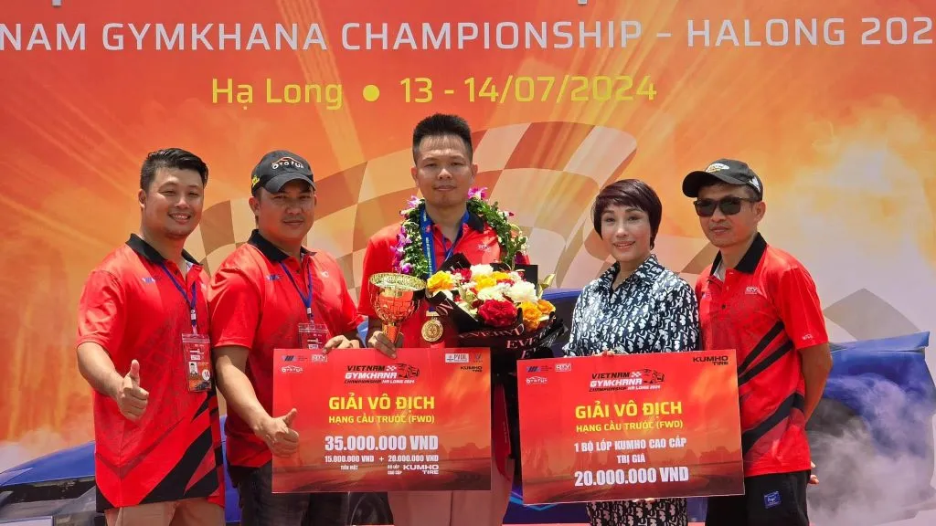 Đội tuyển HMC: “Đua 100% xe điện VinFast, cháy 200% nhiệt huyết!”