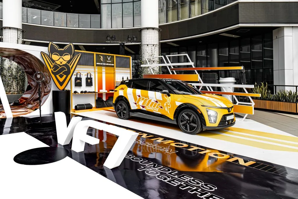 Mời tham quan sự kiện trưng bày VinFast VF 7 – “Art in Motion”