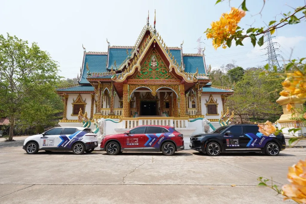 6 ngày rực rỡ trên đất Lào của đoàn VinFast Rally